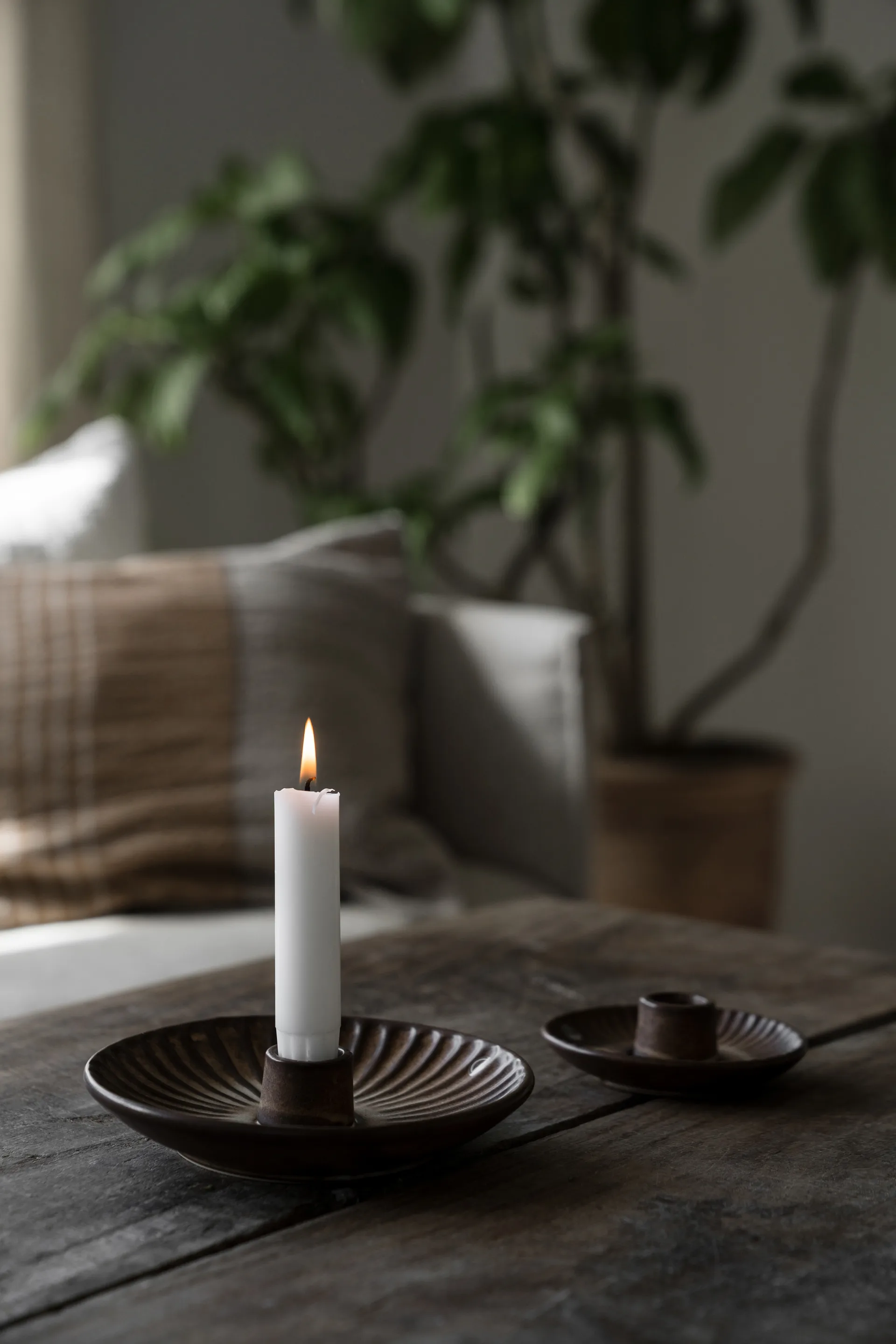 Ernst ljusstake Ø10,5x3,5 cm, Brun-beige ERNST