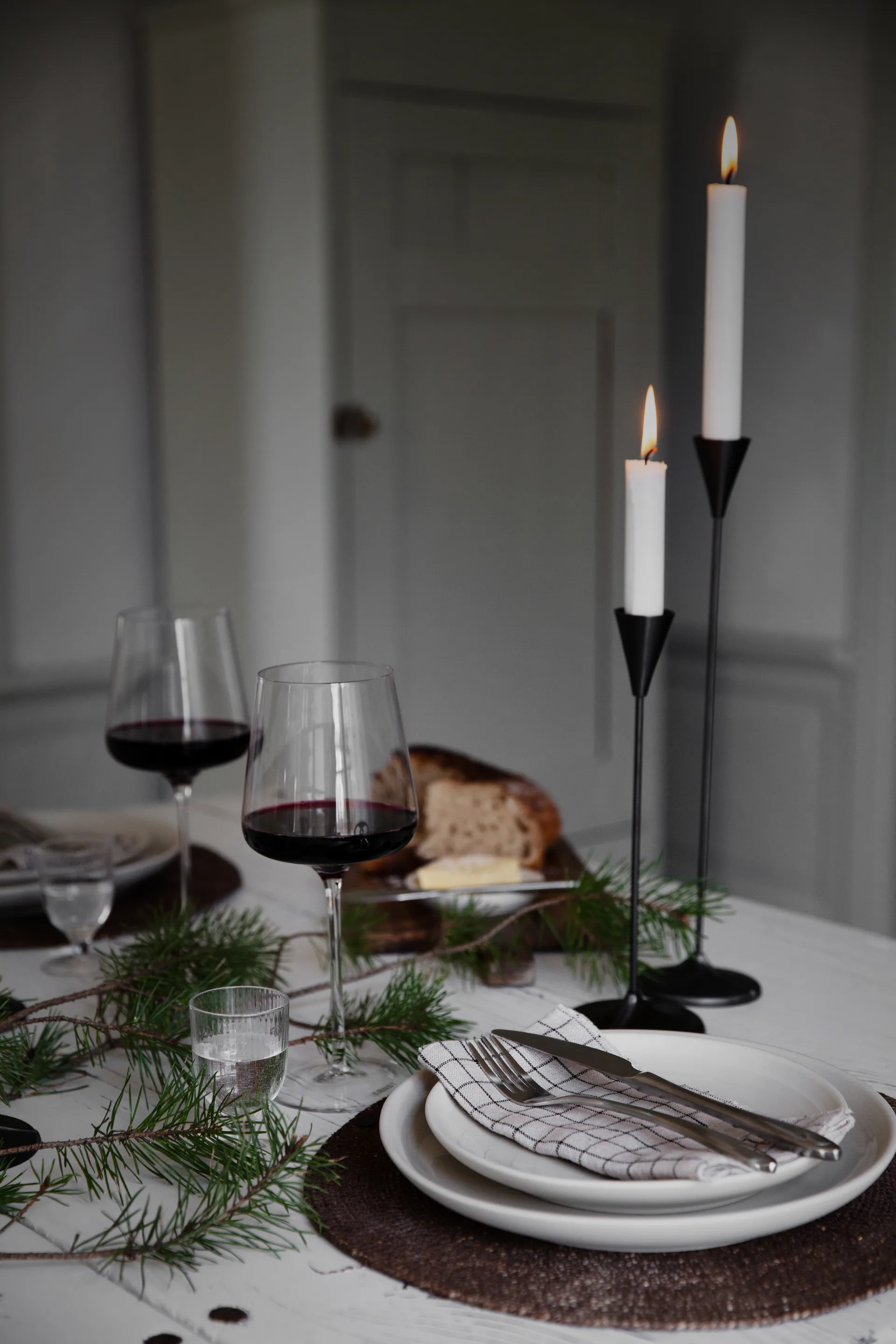 Ernst ljusstake svärtad krom, 35 cm ERNST