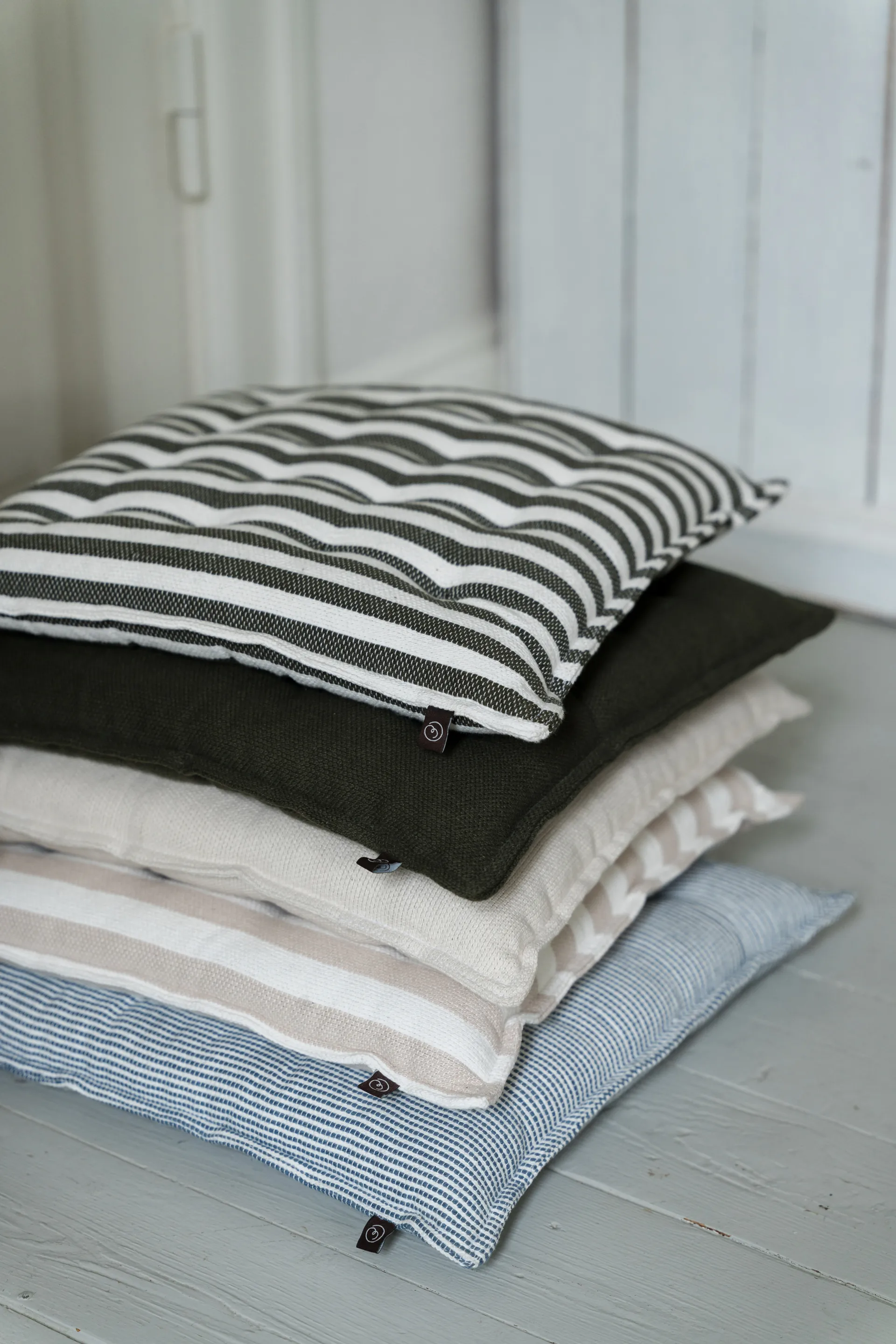 Ernst sittdyna 40x40 cm, Salvia, vit ERNST