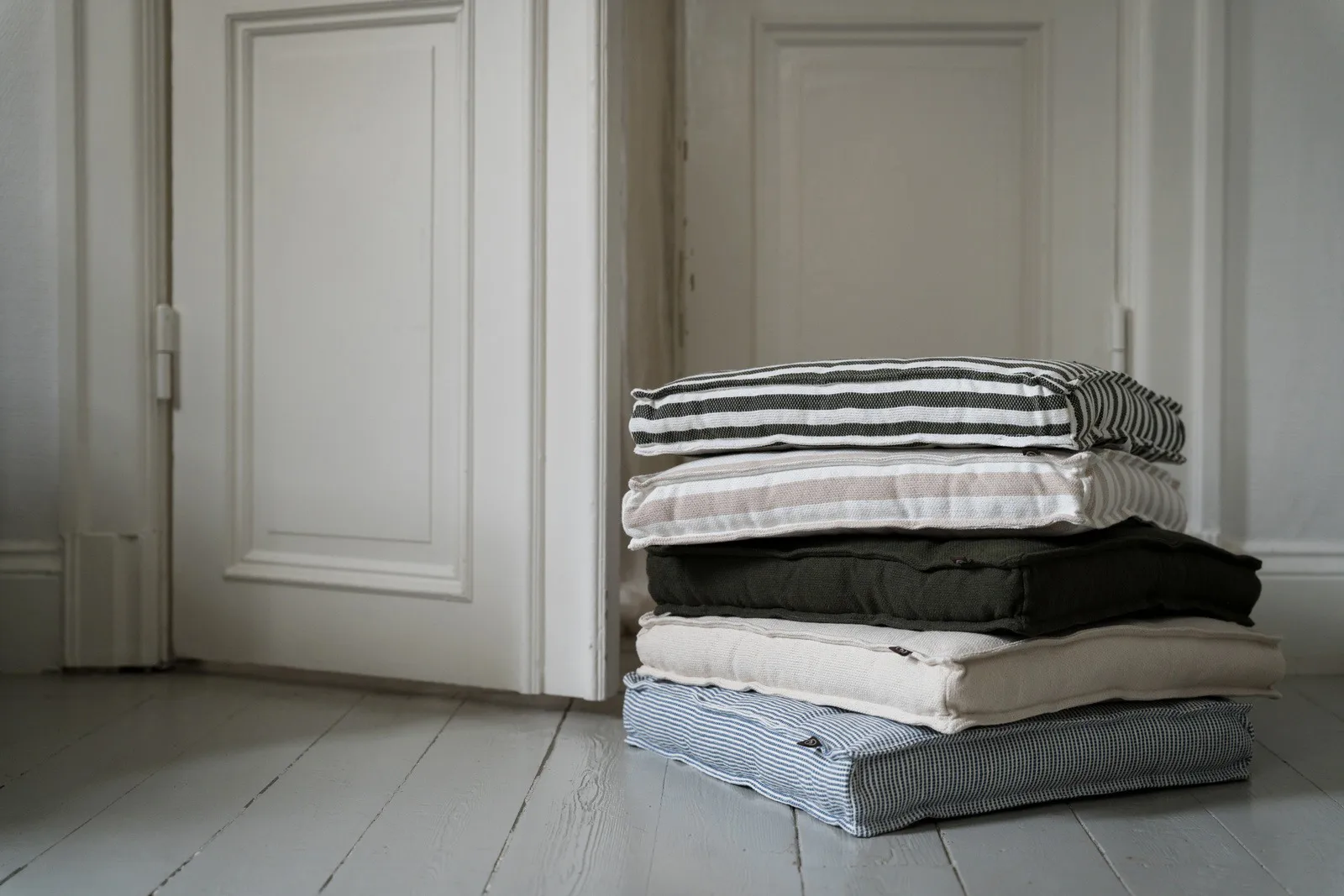 Ernst sittdyna 45x45 cm, Blå-vit ERNST