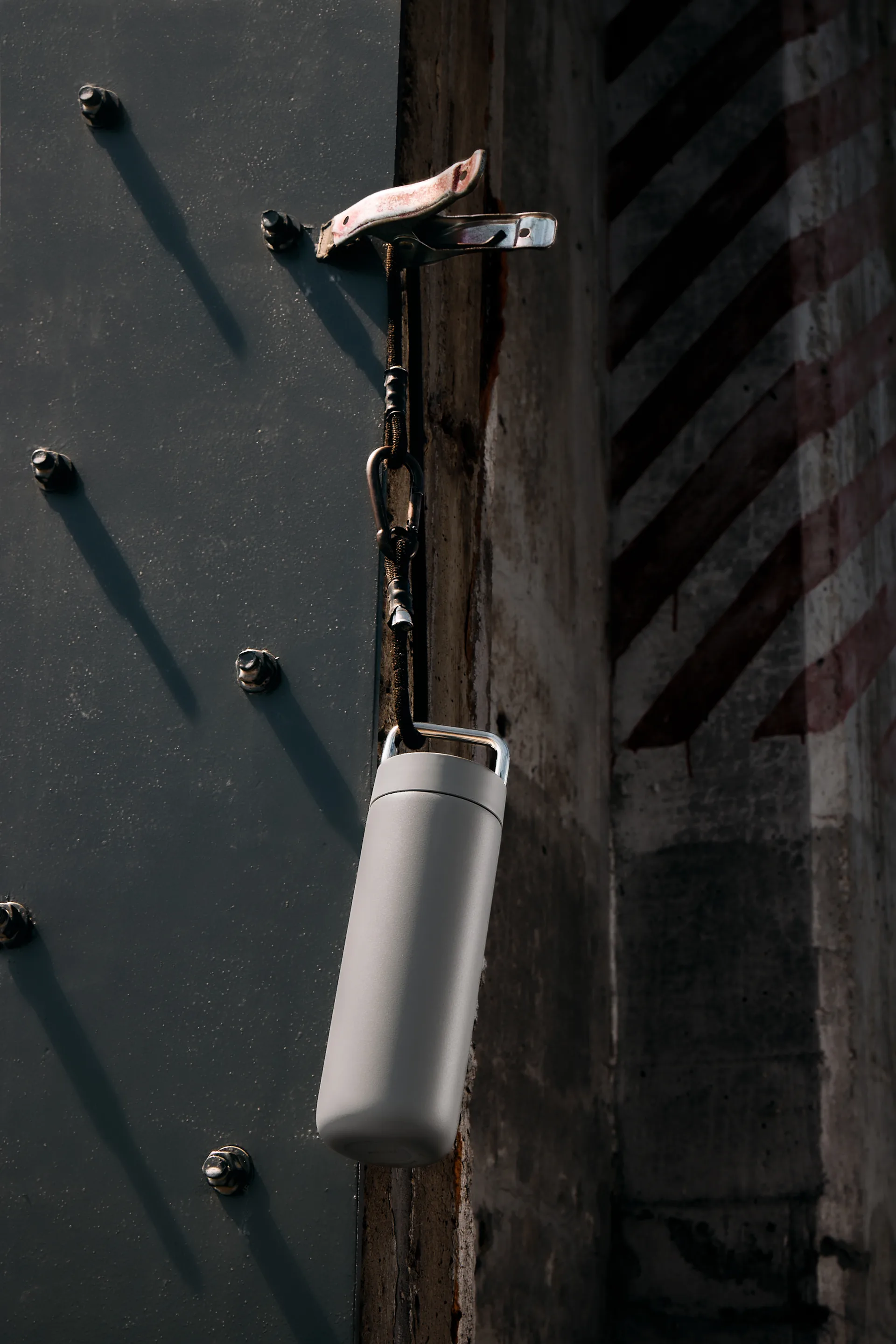 Carter Carry termosmugg 59 cl, Matte grey Fellow