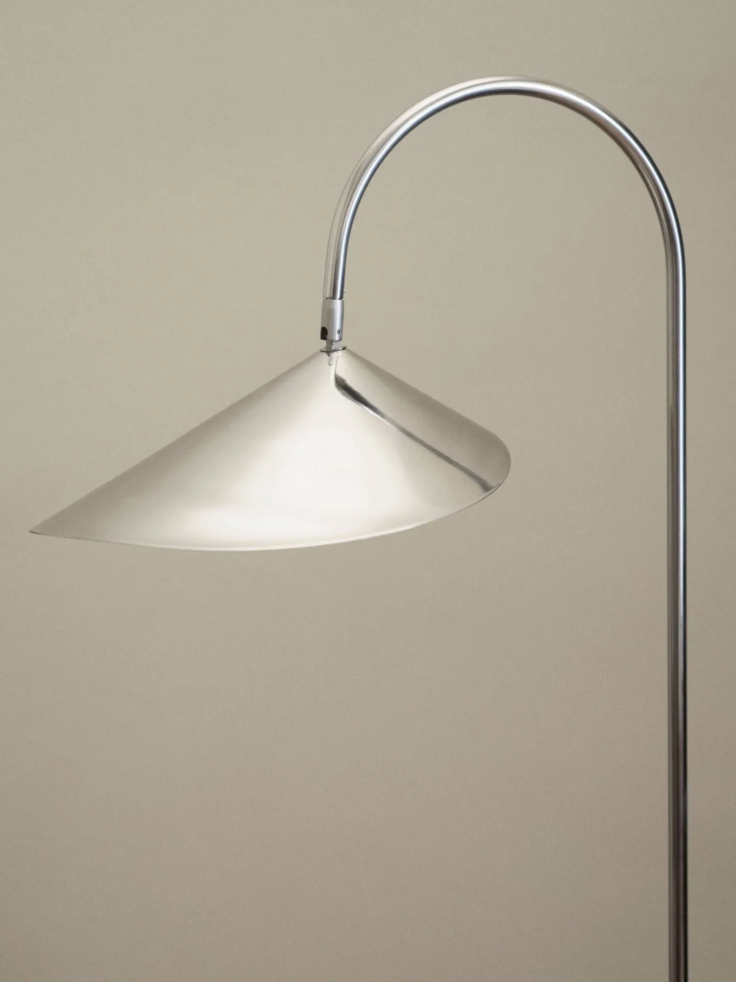 Arum golvlampa, Stainless steel Ferm Living