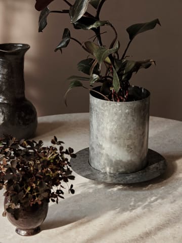 Auran kruka medium H: 26,6 cm - Galvanized iron - Ferm Living