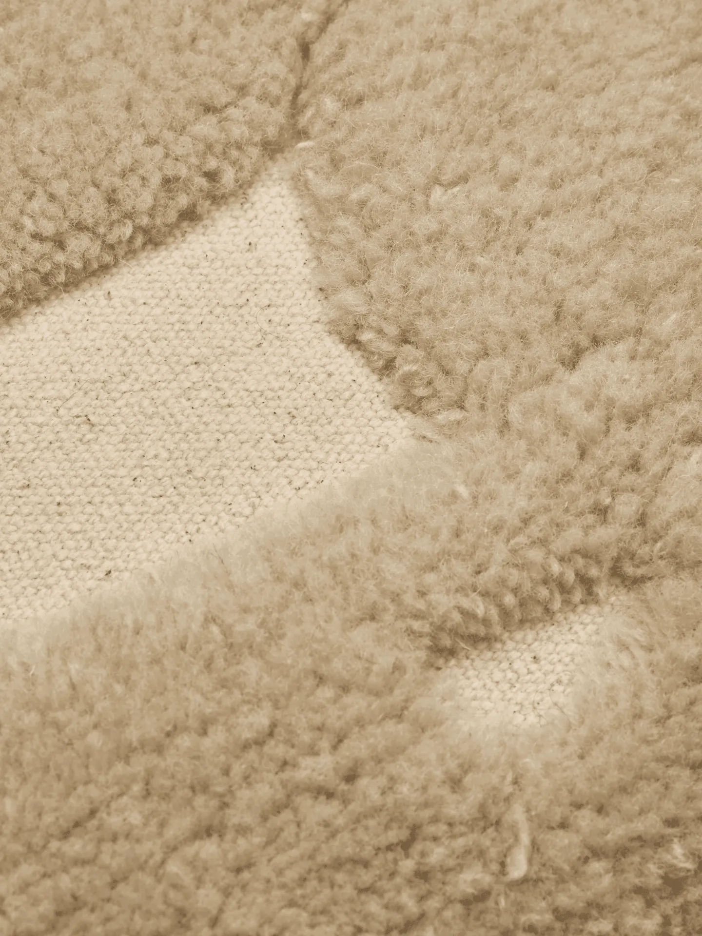 Cilla tufted kudde, Off-white-parchment, 50x50 cm Ferm Living