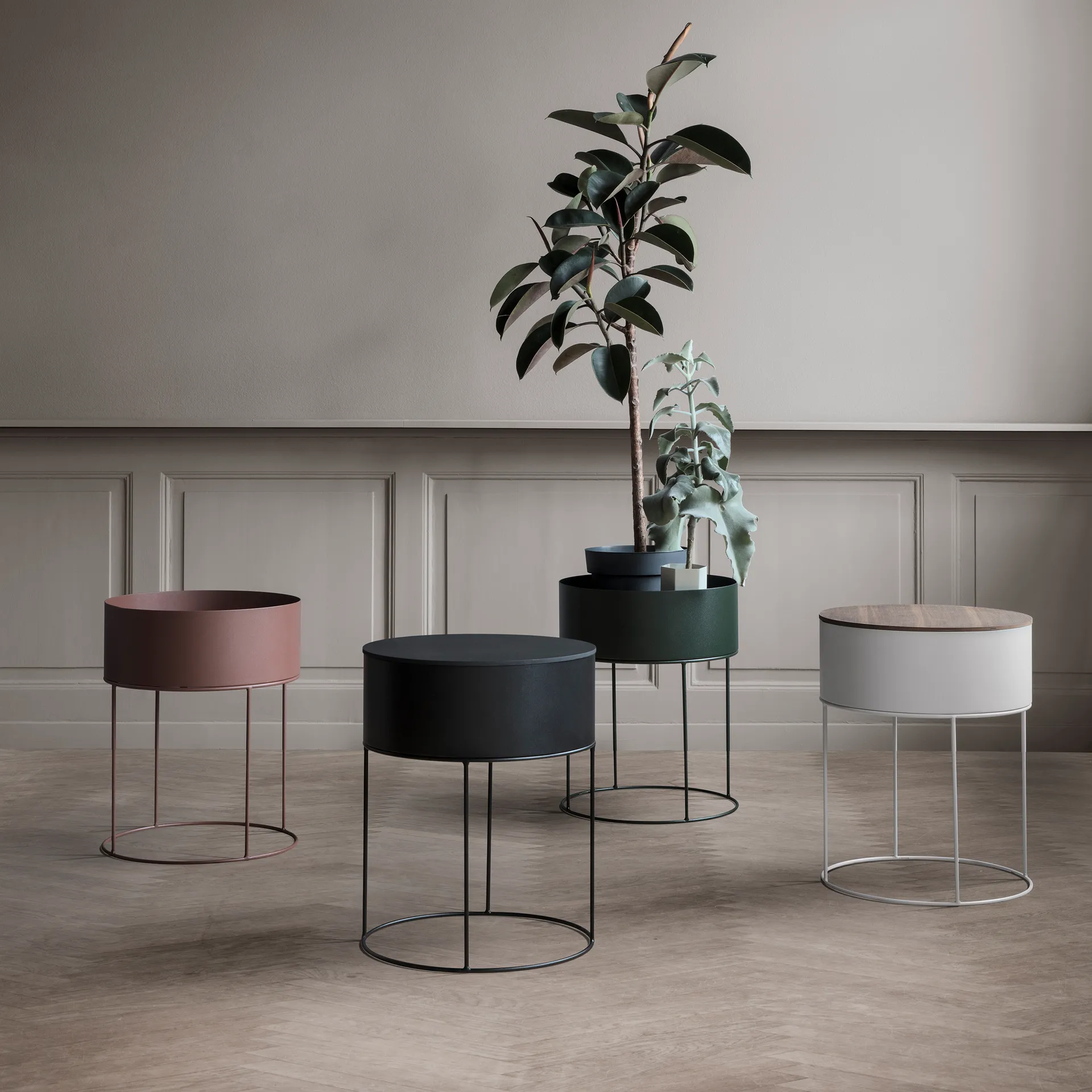 Ferm Living plant box rund, svart Ferm Living