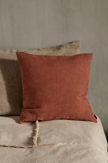 Heavy Linen kudde 50x50 cm - Berry Red - Ferm Living