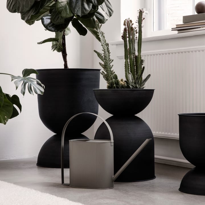 Hourglass kruka stor Ø50 cm, Svart-mörkgrå Ferm Living