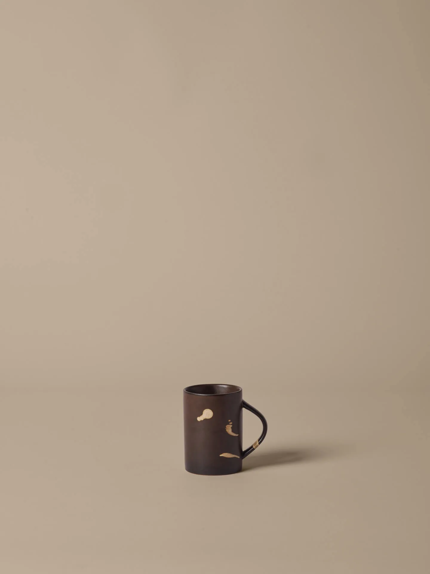 Koyo mugg 30 cl, Dark brown-buff Ferm Living