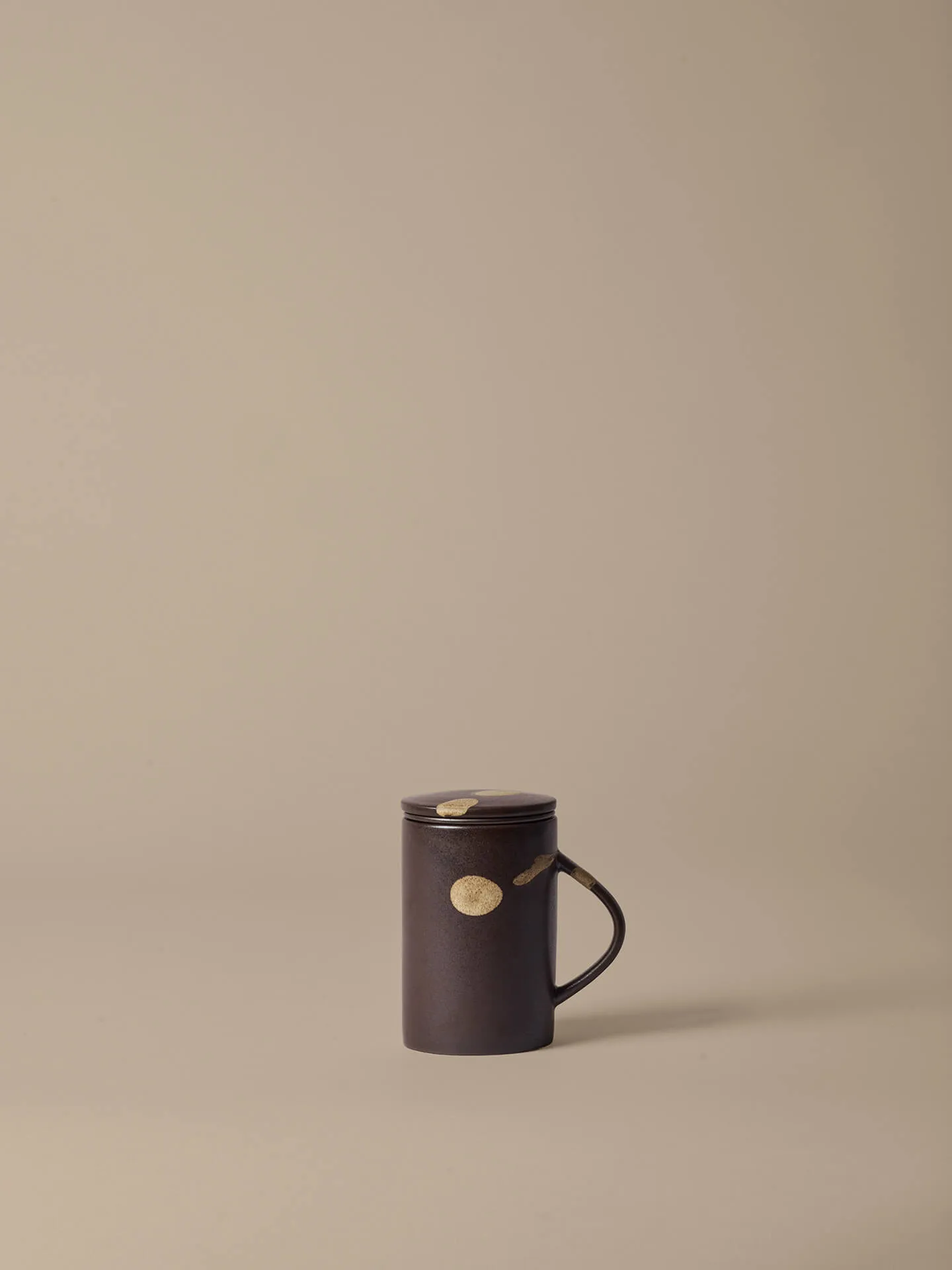 Koyo temugg med tesil 40 cl, Dark brown-buff Ferm Living