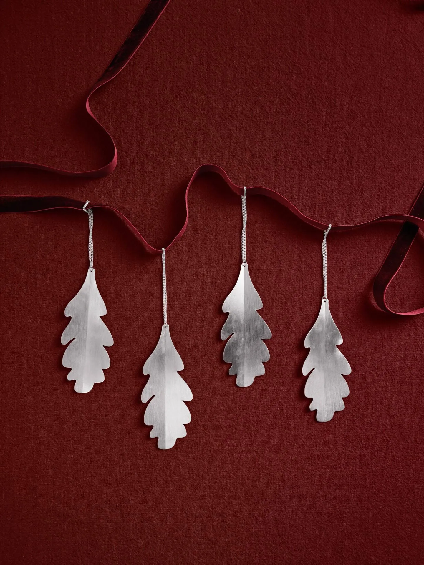 Oak leaf dekorationshängen 13,5 cm 4 pack, Silver Ferm Living