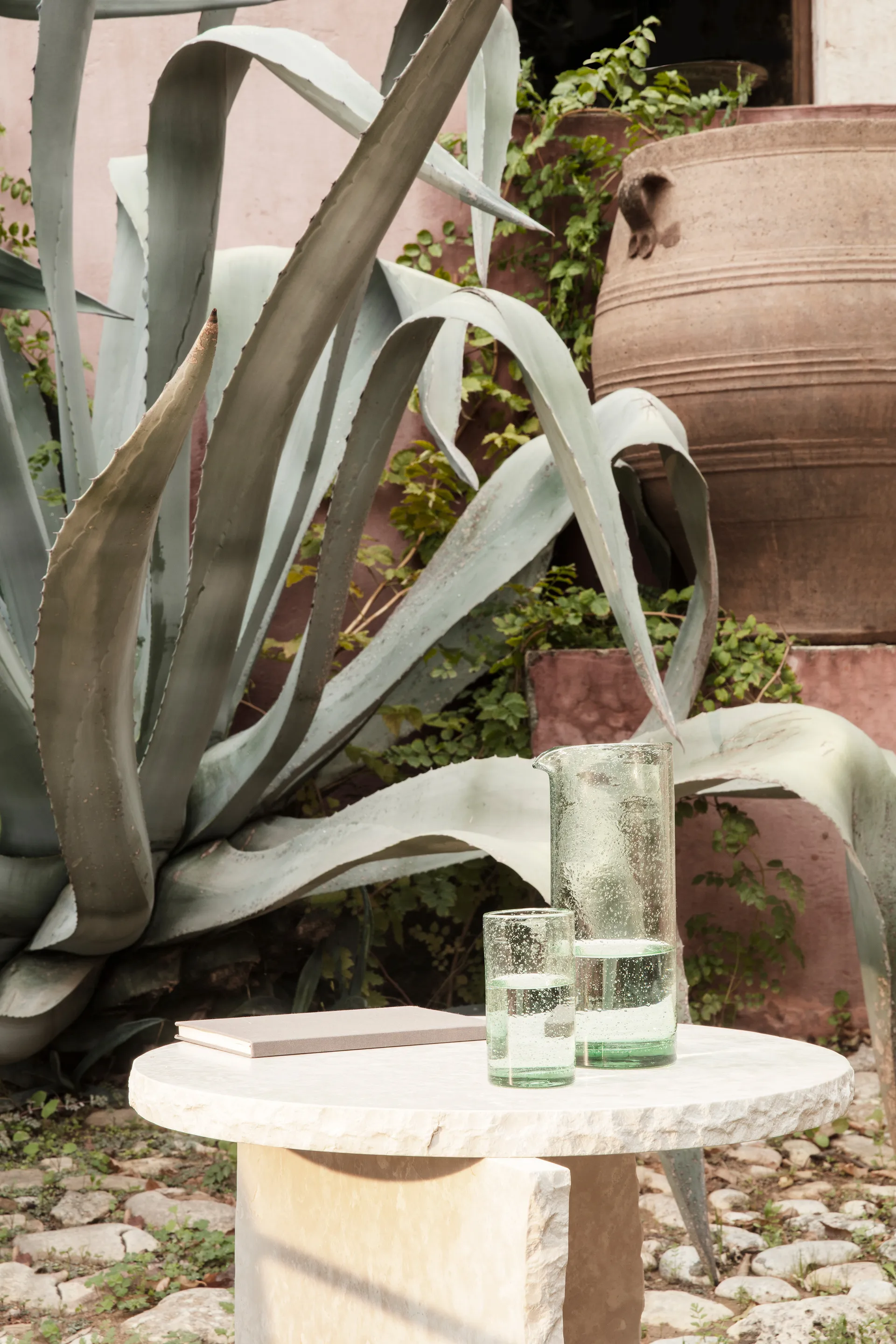 Oli vattenkaraff 1 l, Recycled clear Ferm Living