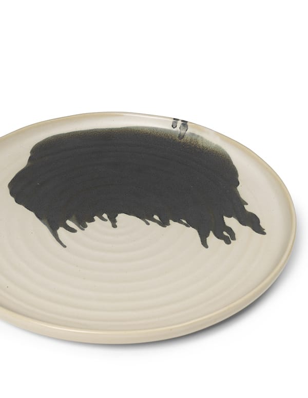 Omhu Centrepiece serveringsfat ⌀36 cm, off white-charcoal Ferm Living