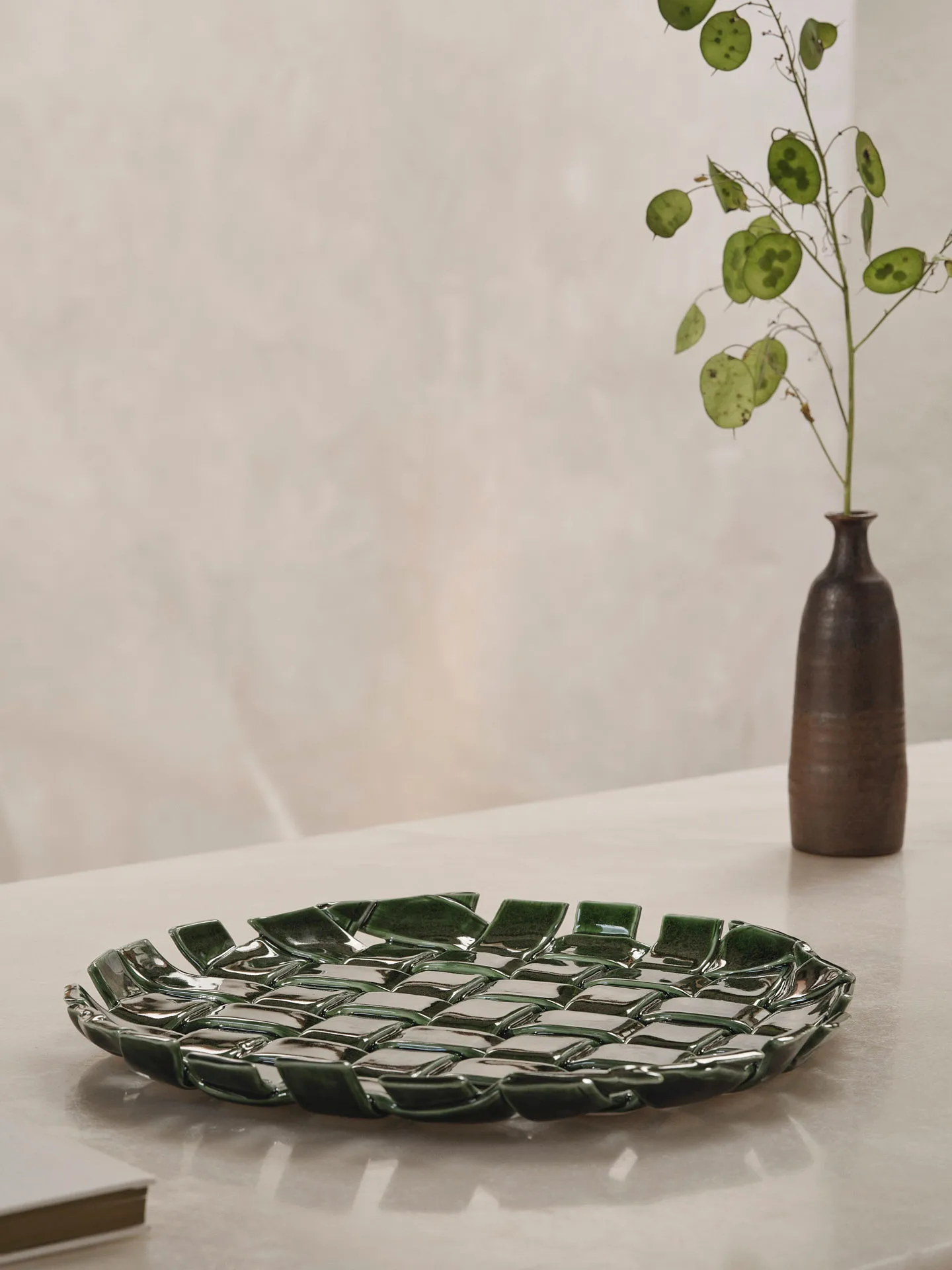 Plait fat Ø30 cm, Emerald green Ferm Living
