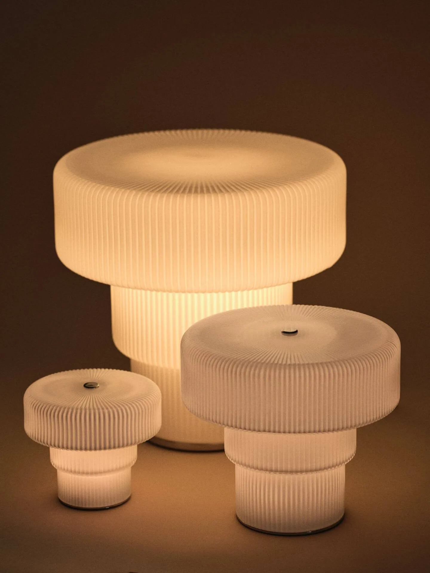 Ripple bordslampa, White, Ø28x28 cm Ferm Living
