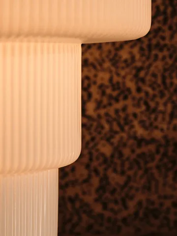Ripple bordslampa - White, Ø28x28 cm - Ferm Living