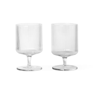 Läs mer om ferm LIVING Ripple vinglas 2-pack Klar