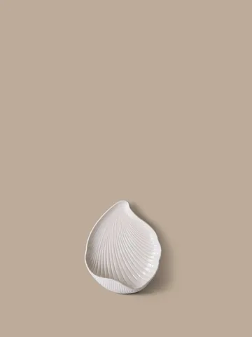 Shell väggljusstake - Off-white, 24x9,5x28,2 cm - Ferm Living