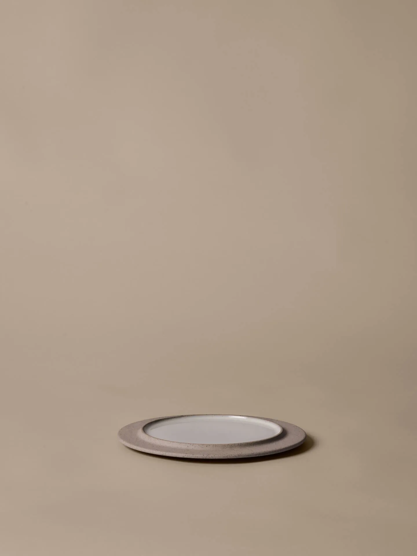 Sonae tallrik 2-pack, Grey-white, Ø22 cm Ferm Living