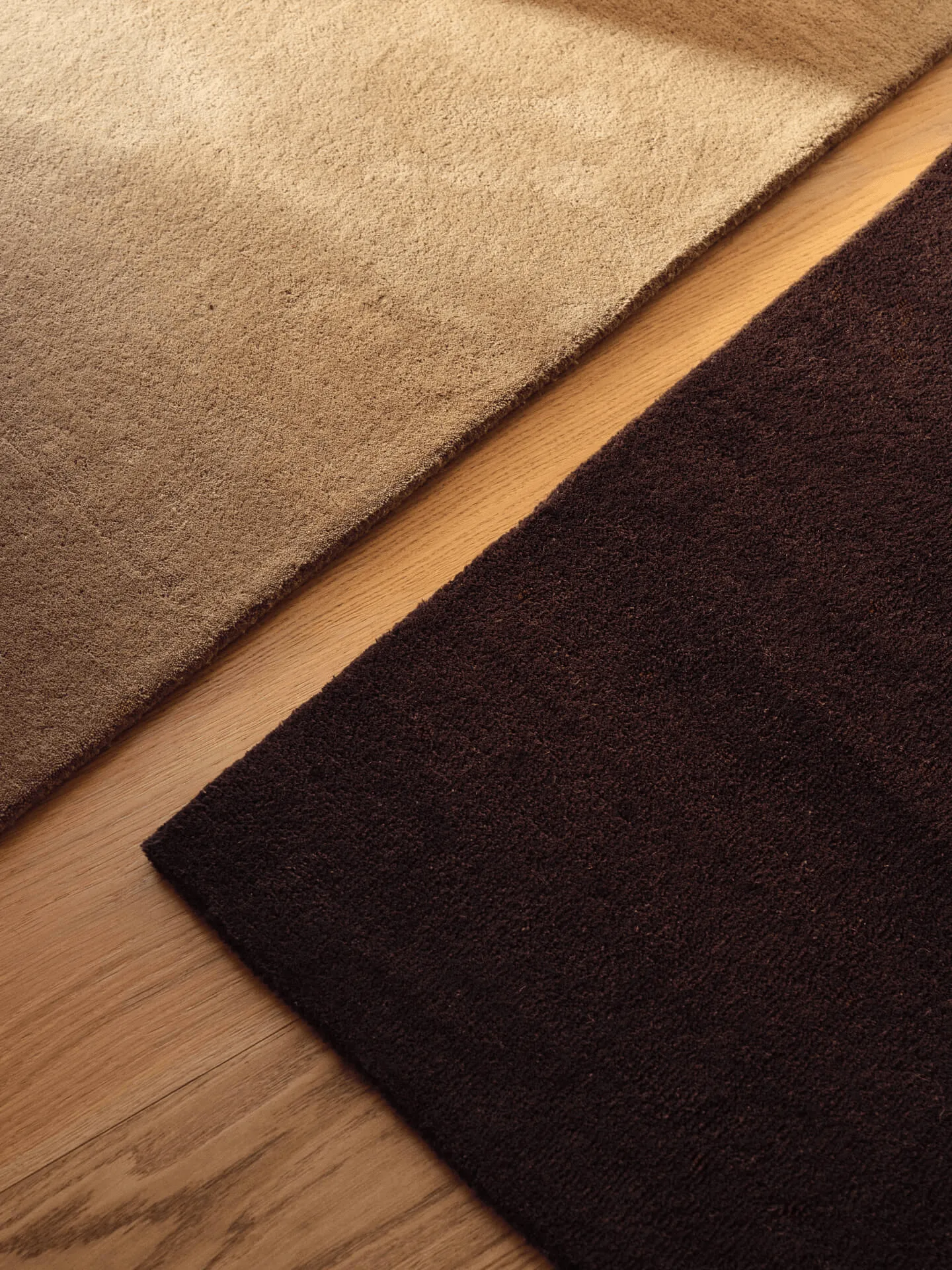 Stille tuftad matta, Dark pecan, 80x200 cm Ferm Living