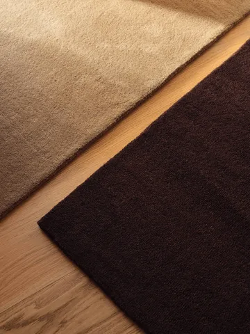 Stille tuftad matta - Dark pecan, 80x200 cm - Ferm Living