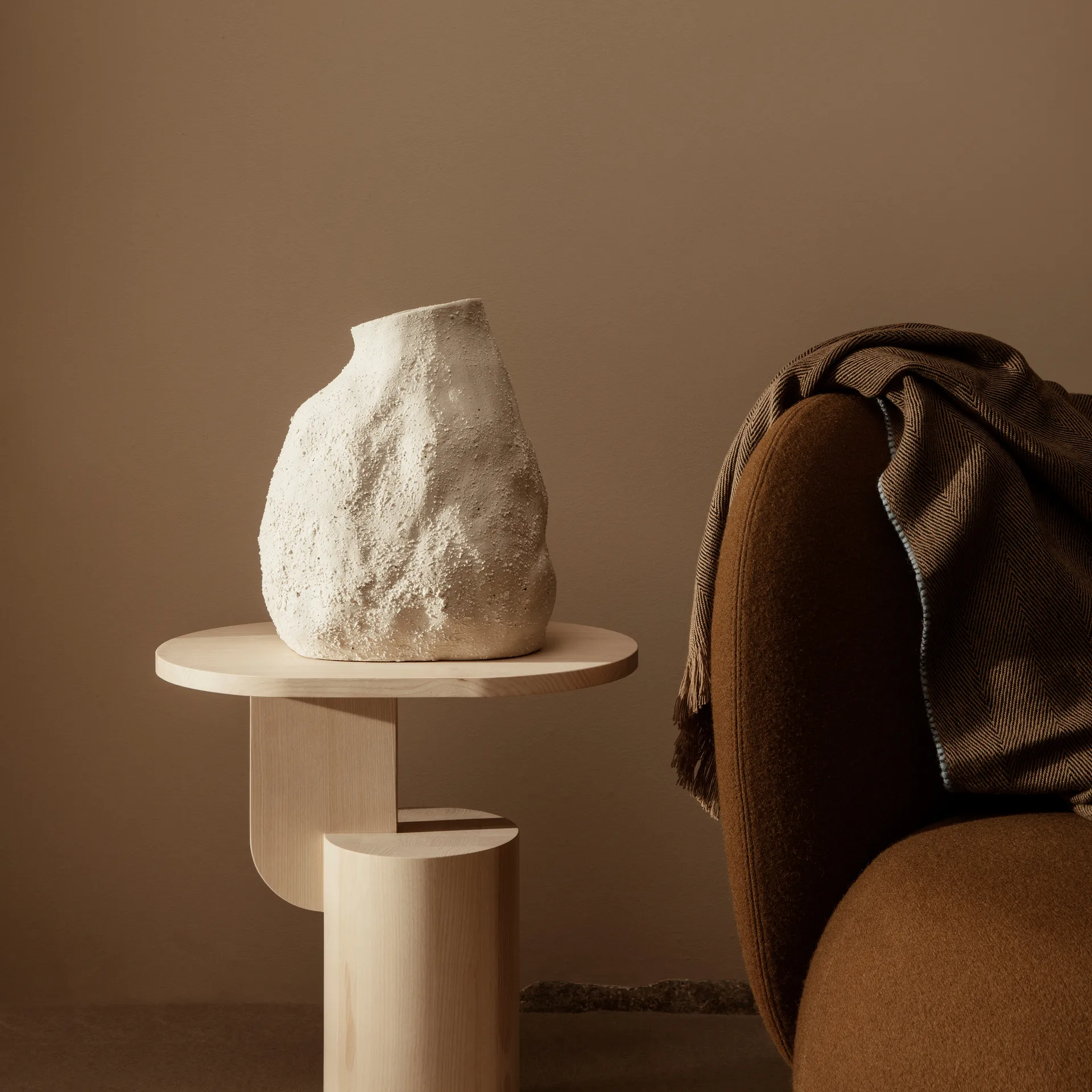 Vulca vas off-white, Medium 36 cm Ferm Living