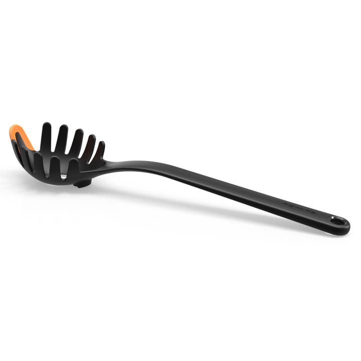 Functional Form pastaslev 29 cm, Svart Fiskars