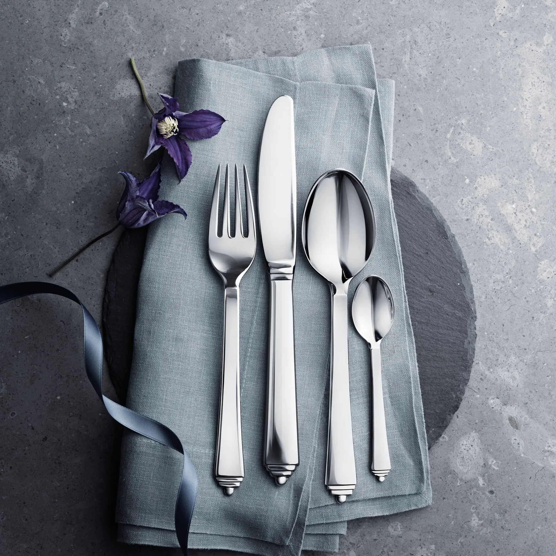 Pyramid bestickset, 24 delar Georg Jensen