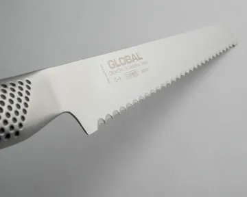 Global G-9R brödkniv 22 cm tandad - Rostfritt stål - Global