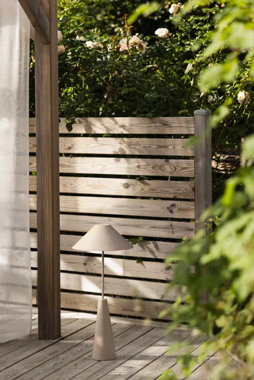 Cannes golvlampa portabel - Mud - Globen Lighting