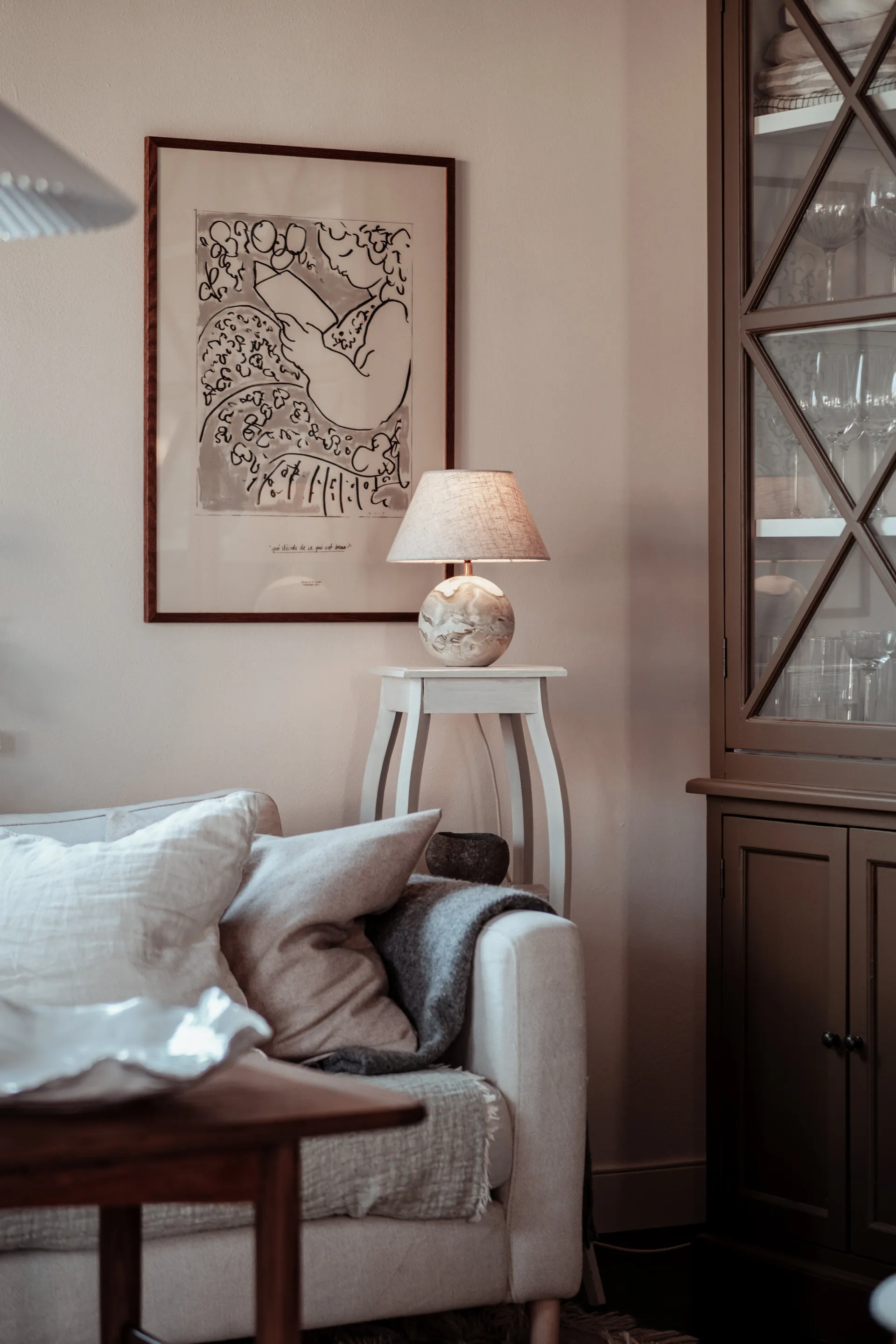 Castello 24 bordslampa, Grön Globen Lighting