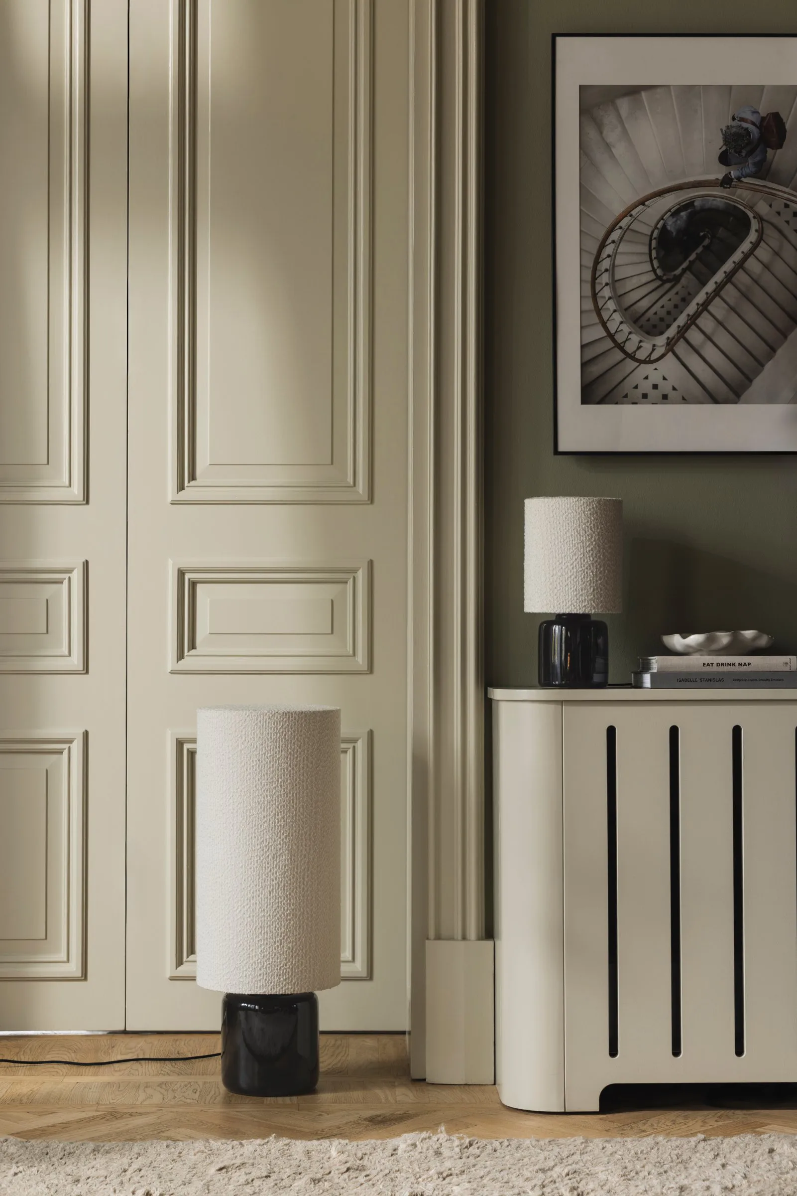 Florian bordslampa, Vit bouclé/svart, Ø20x39 cm Globen Lighting