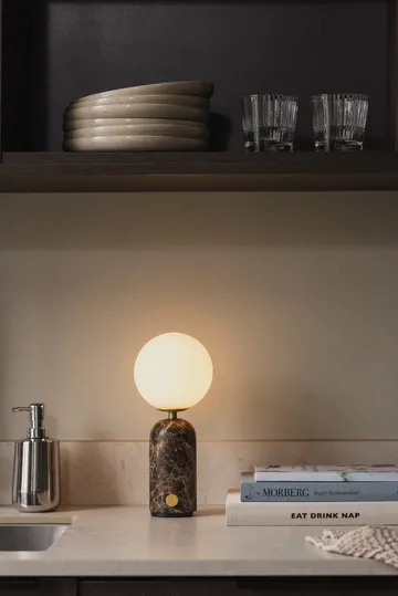 Torrano bordslampa portabel - Brun marmor, 27,5 cm - Globen Lighting