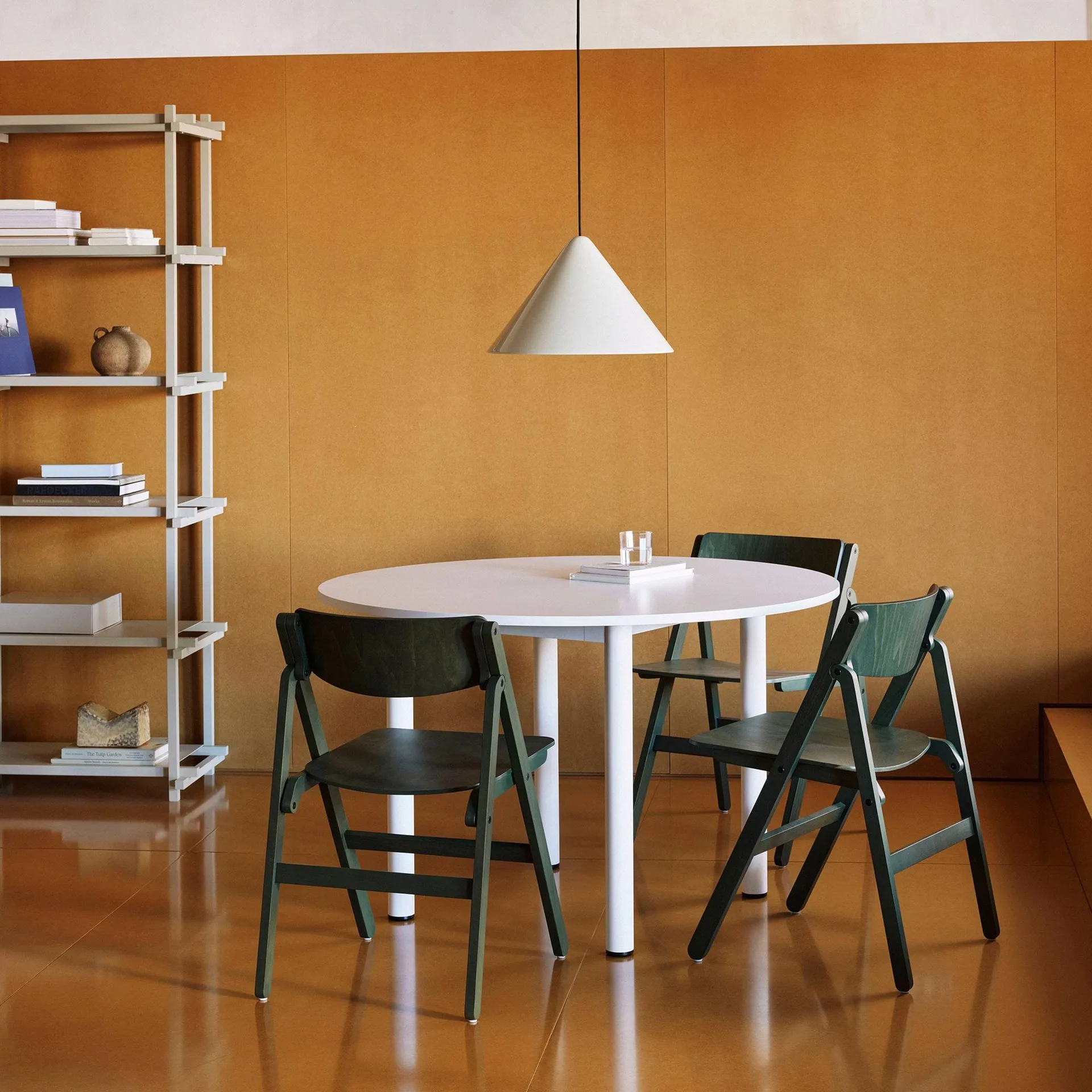 Backflip Chair stol, Cedar green lackerad bok HAY Backflip Chair stol, Cedar green lackerad bok HAY