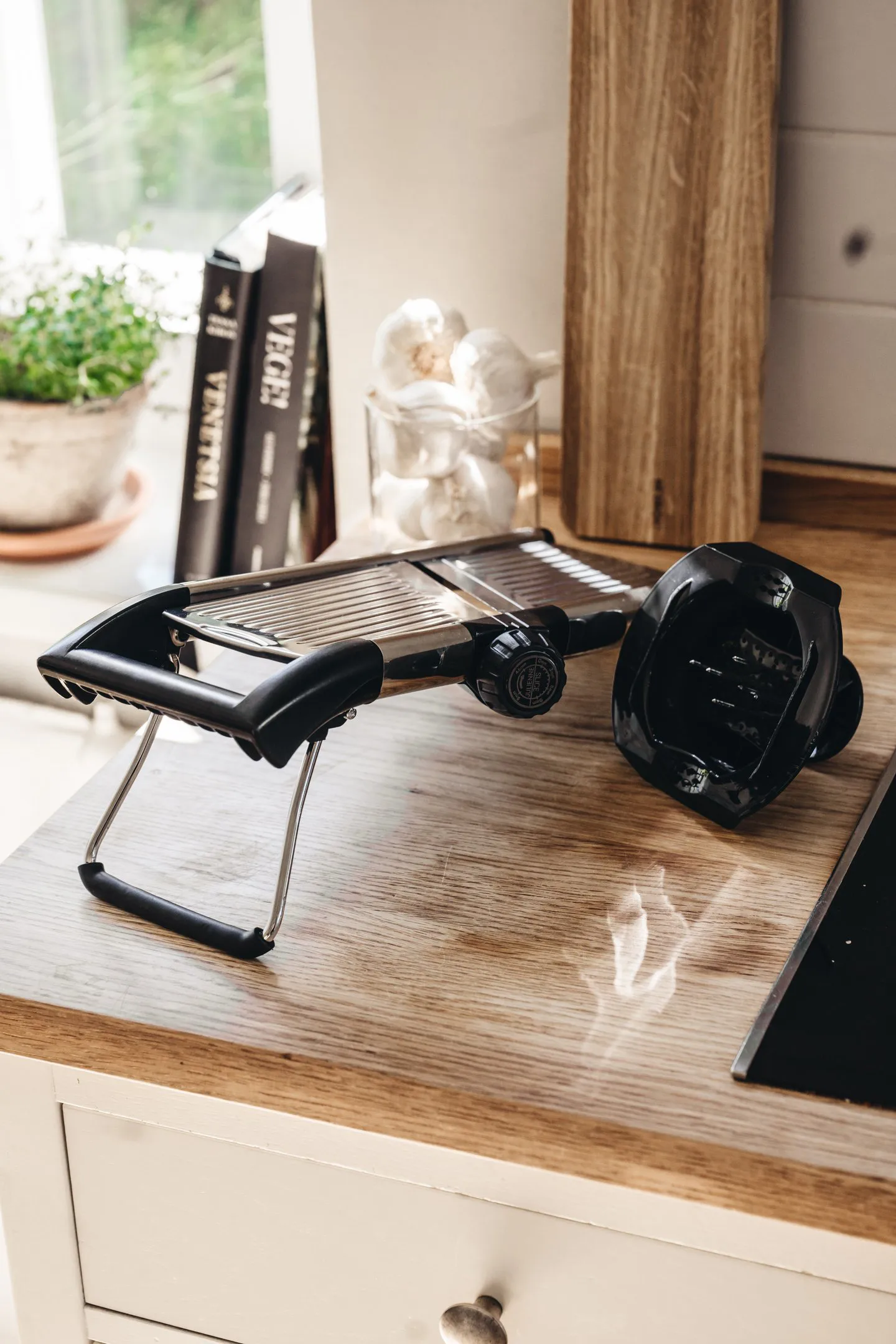 Heirol mandolin rostfritt stål, Svart-rostfritt stål Heirol