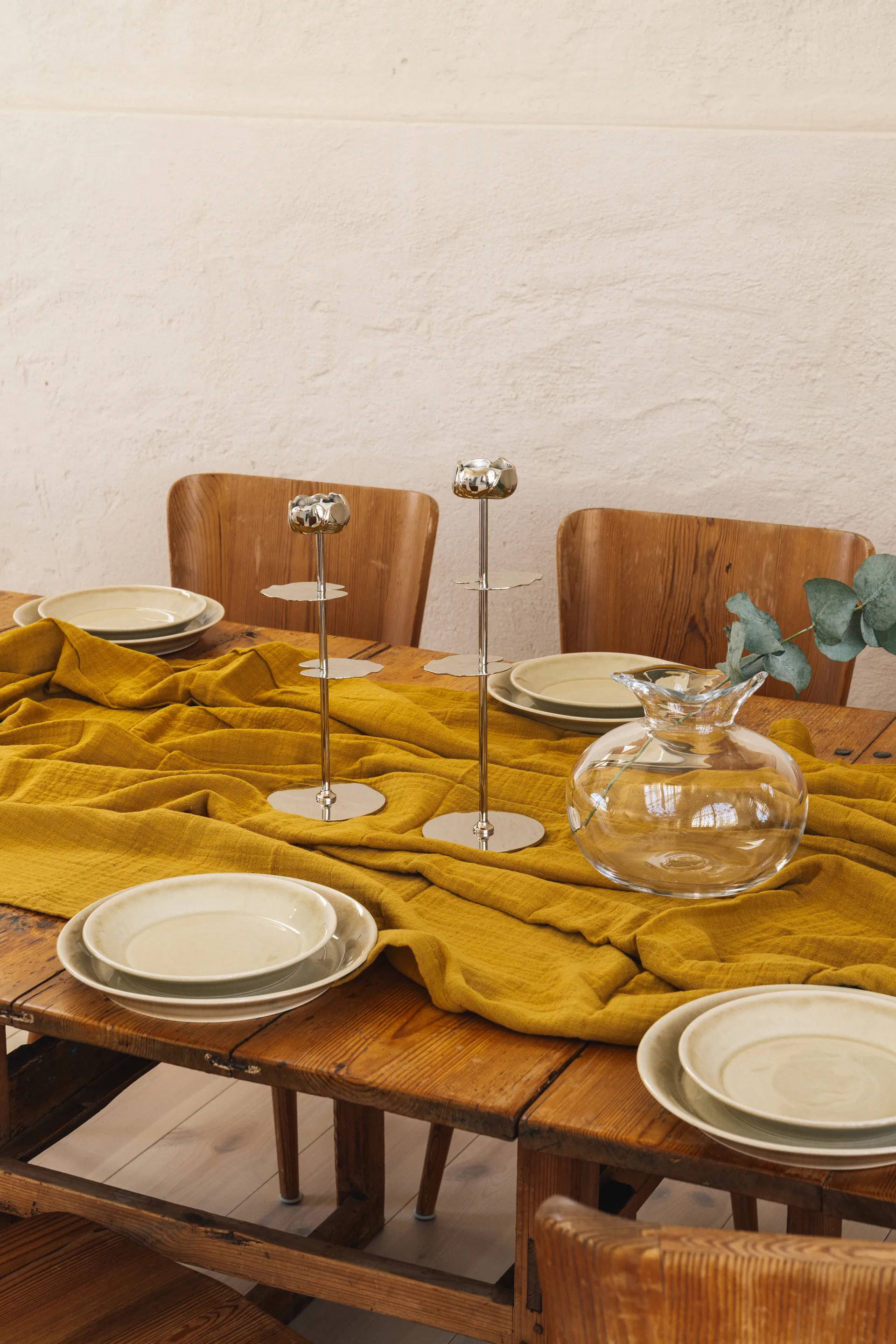 Ninfea Alta ljusstake 35 cm, Förnicklad mässing Hilke Collection