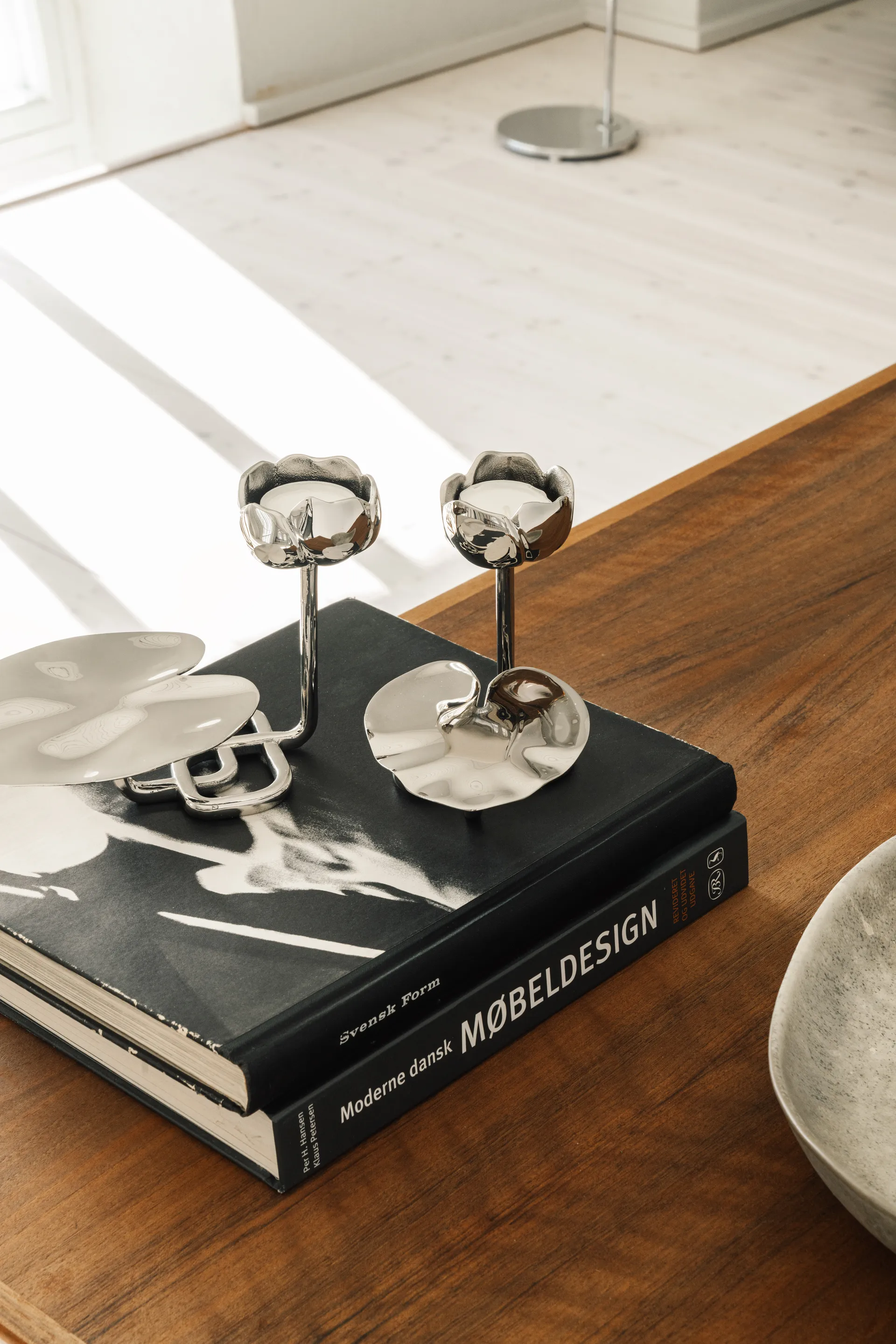 Ninfea No.1 ljusstake, Förnicklad mässing Hilke Collection