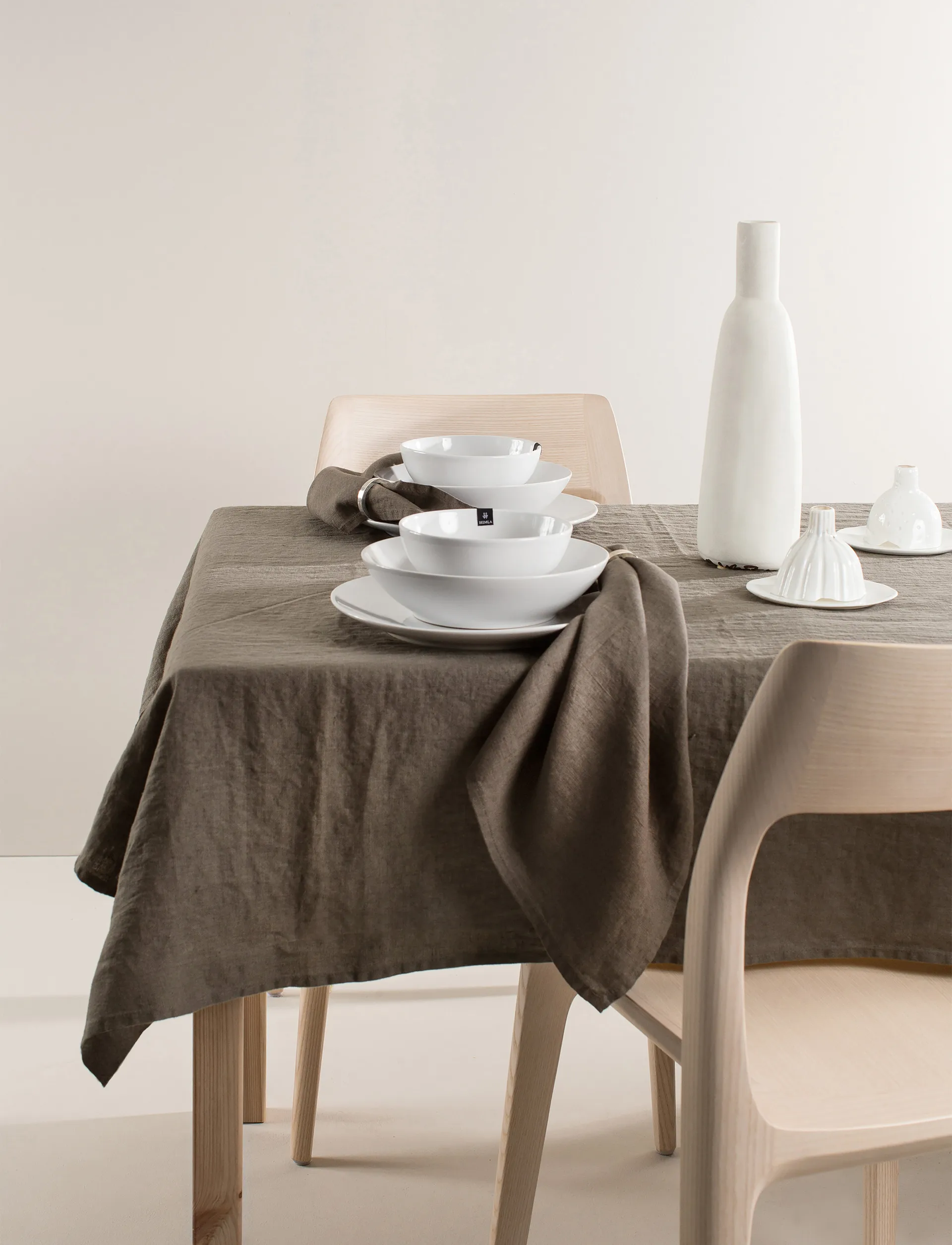 Sunshine bordsduk, Coffee, 140x330 cm Himla