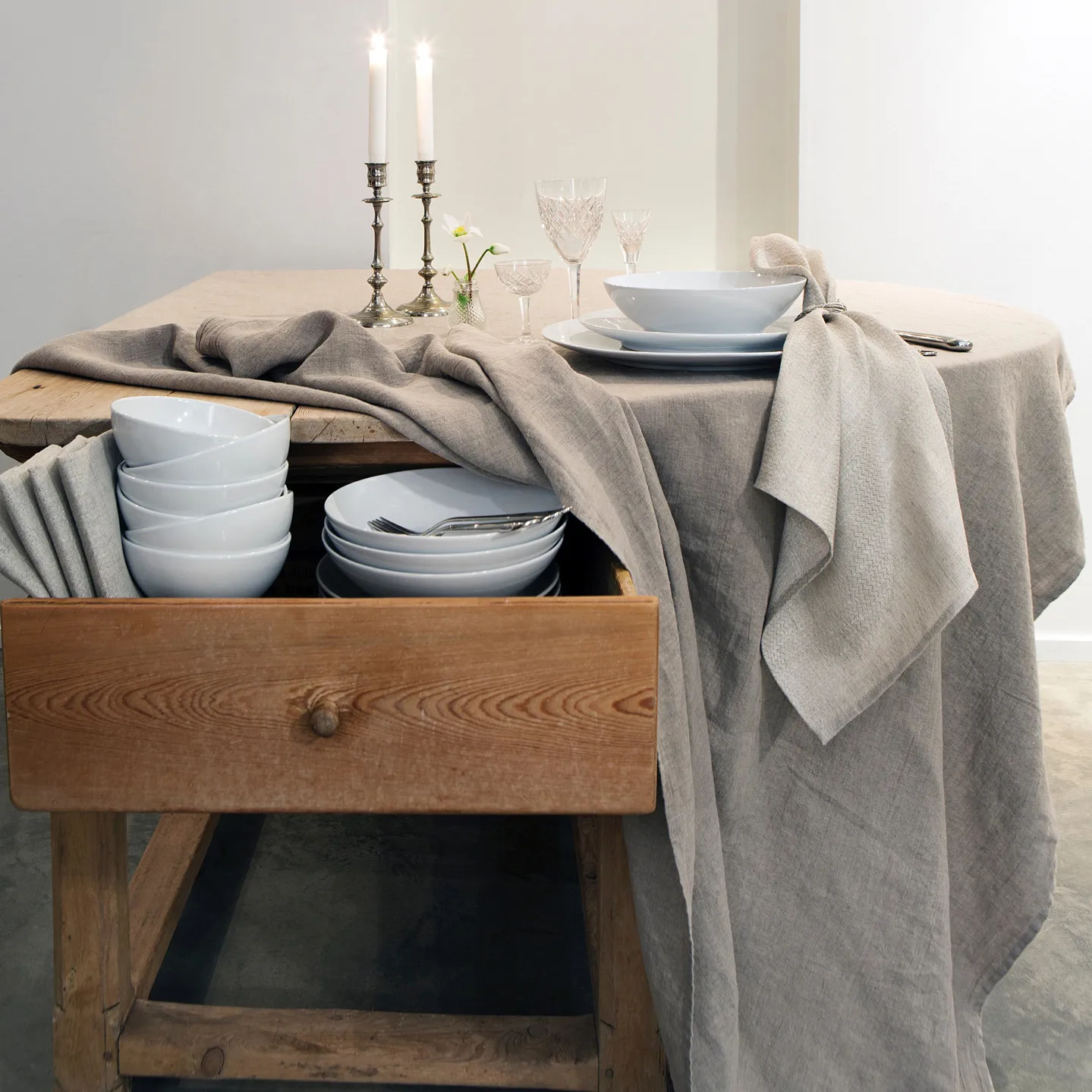 Sunshine bordsduk natural (beige), 140x250 cm Himla