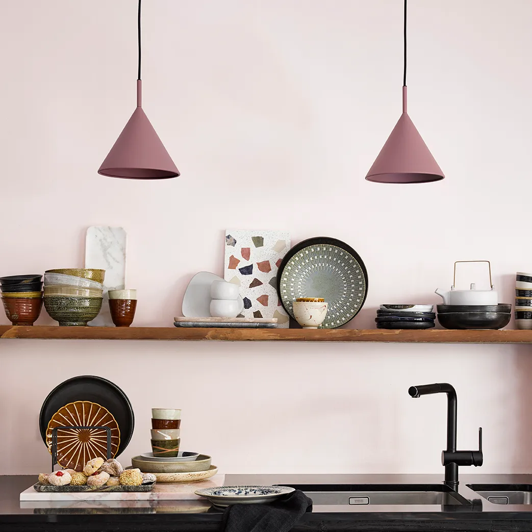 Triangle taklampa M, Matt purple HKliving