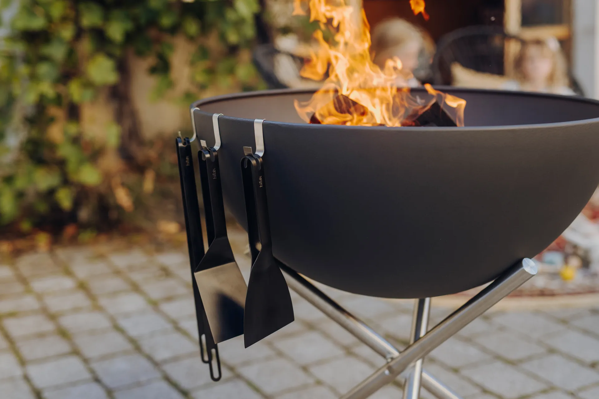 Höfats grillskrapa, Svart Höfats