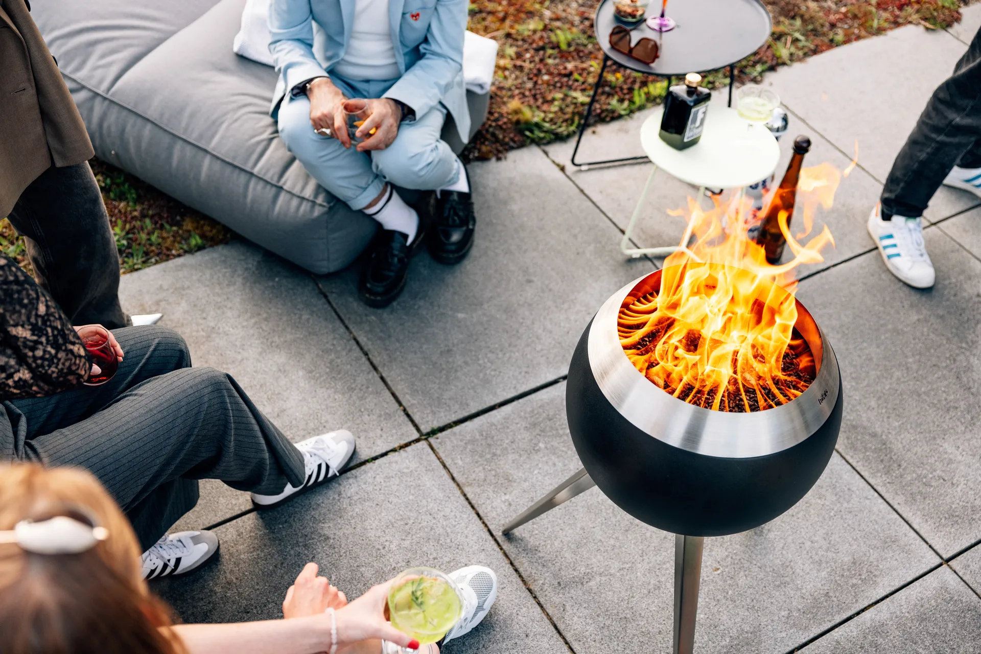 MOON 45 eldstad, Svart-silver, högt stativ Höfats