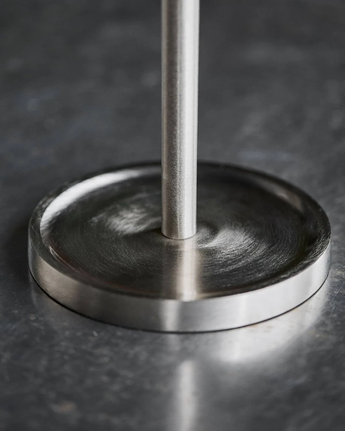 Eden hushållspappershållare, Borstad silverfärg, 35,5 cm House Doctor