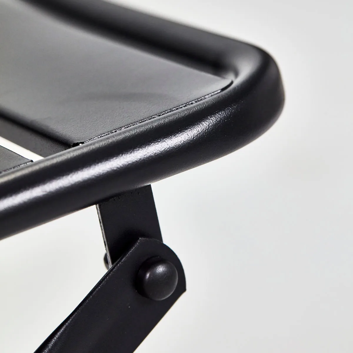 Helo kaféset med 2 stolar, Svart House Doctor