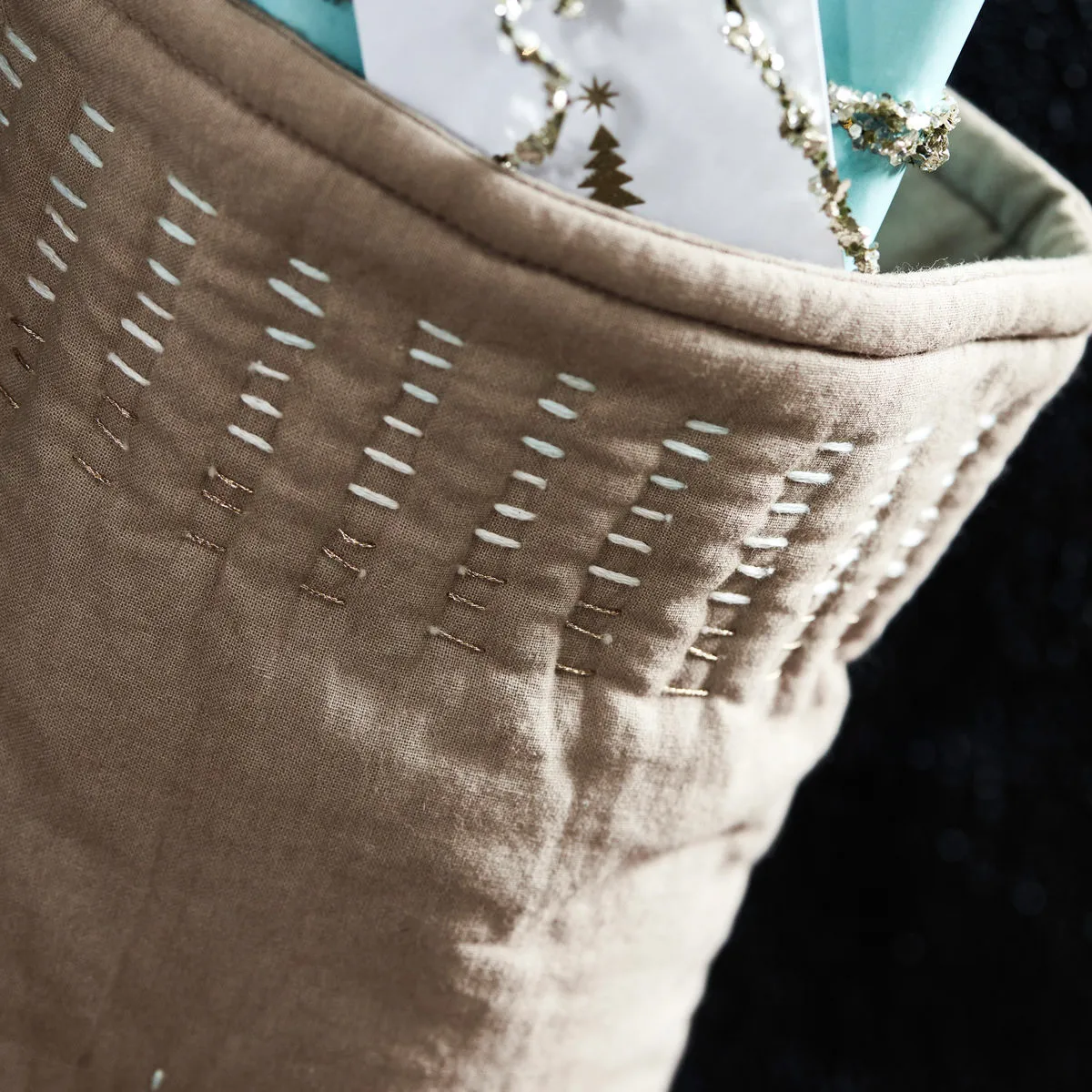 Tradition julstrumpa, Grå House Doctor