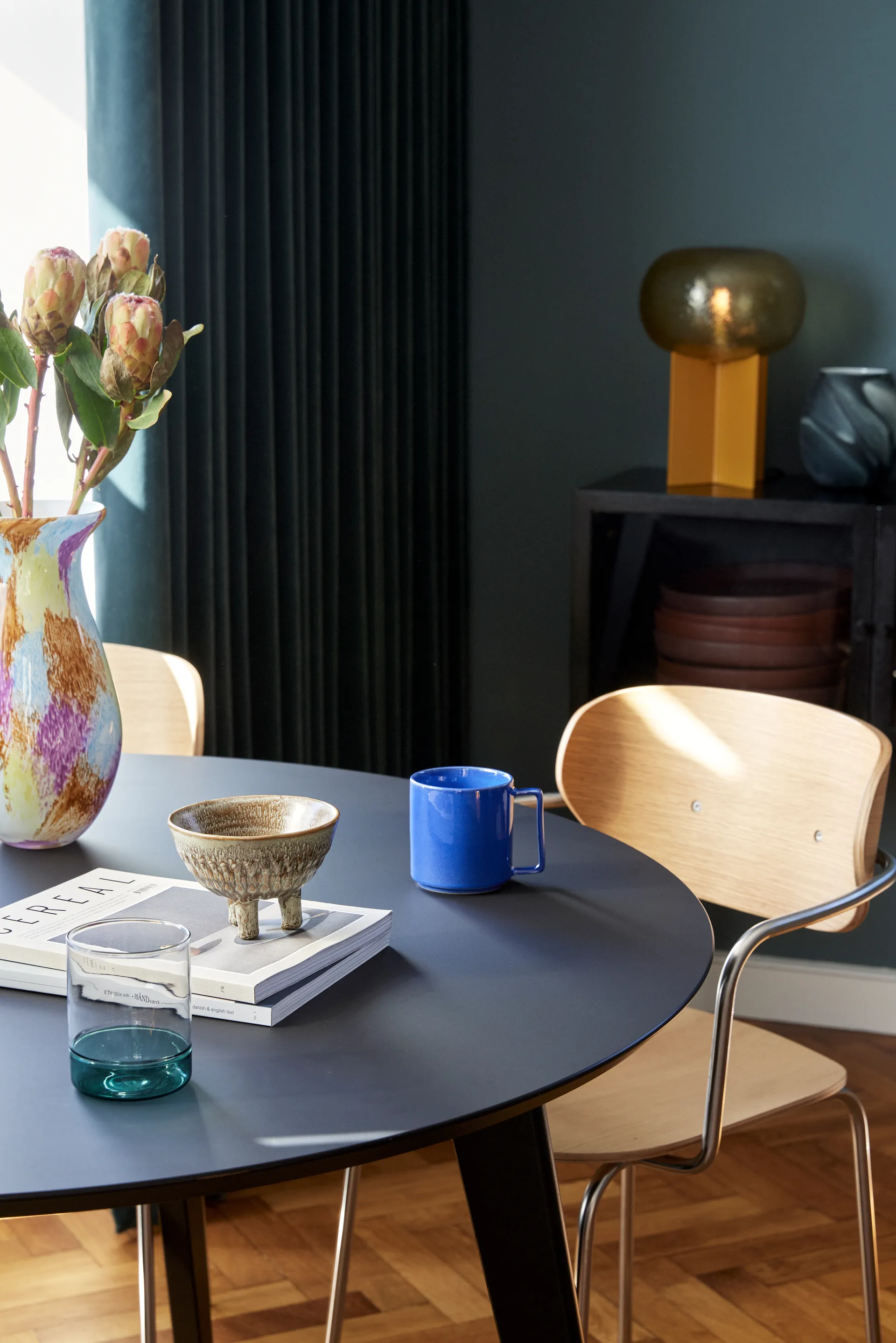 Podium bordslampa, Amber Hübsch Interior