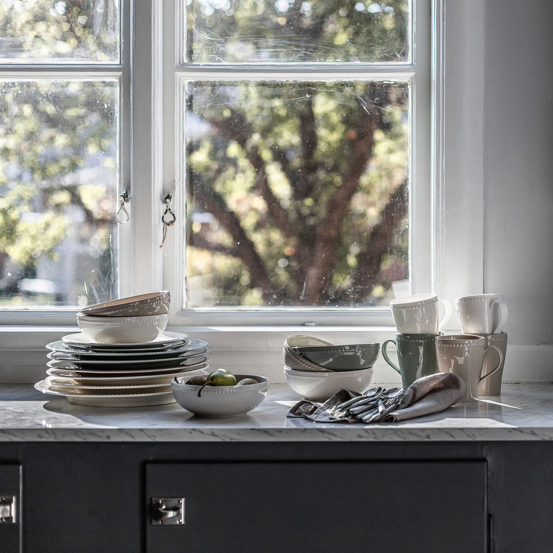 Essence & Dots startset middag 32 delar - Cremevit Iittala