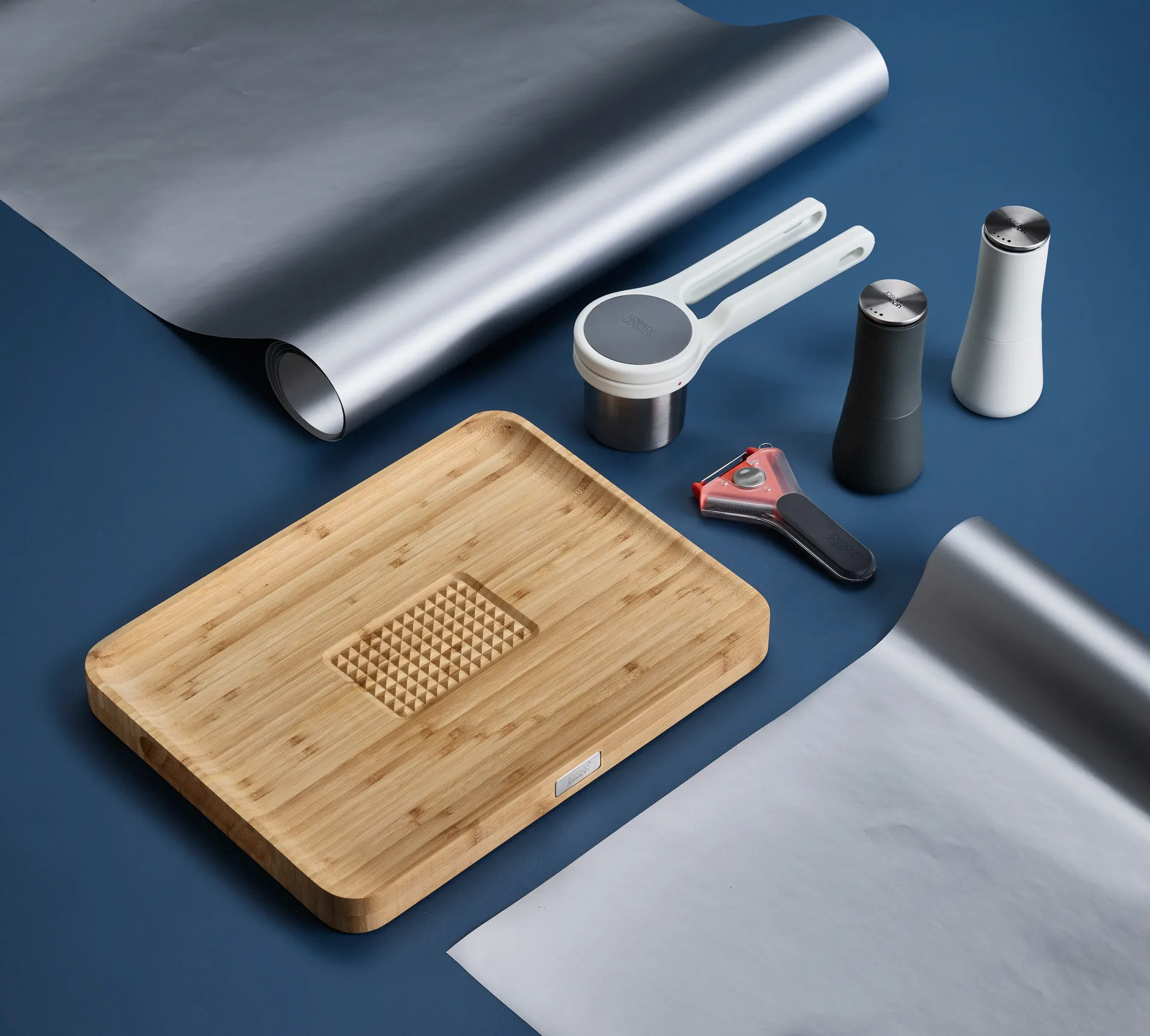 Cut & carve skärbräda, Bambu Joseph Joseph