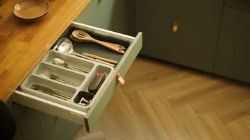 Drawerstore utdragbar besticklåda 27,8 cm - Grå - Joseph Joseph