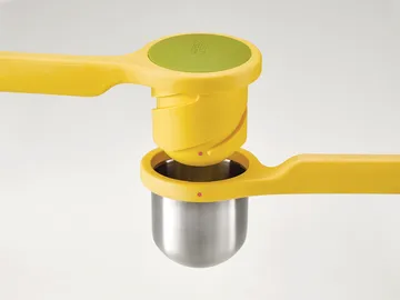 Helix citruspress 24,5 cm - Gul - Joseph Joseph