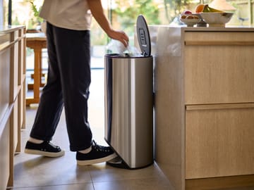 Joseph Joseph Arc pedalhink 30 L - Stainless steel - Joseph Joseph